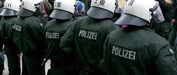 Polizei-Frankfurt-1
