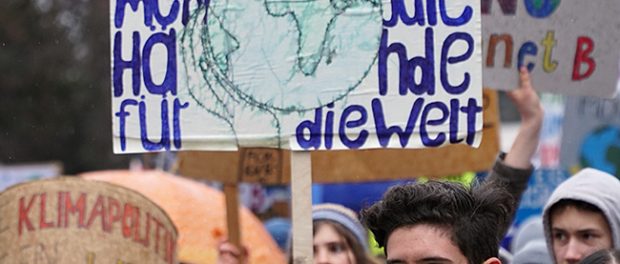 Rieger-Fazlun-Khalid-FridaysforFutur-Demo-Klimawandel-Proteste-Jugend-1