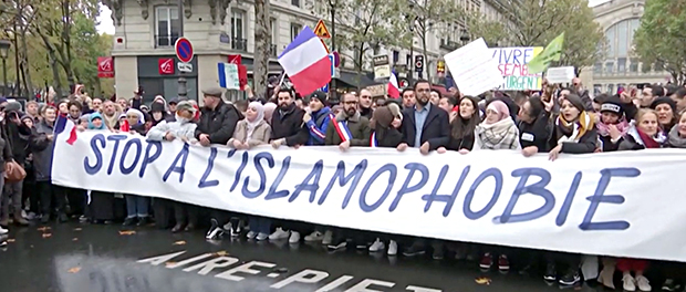 Paris-Demo-Islamfeindlichkeit-Protest-Front National 2