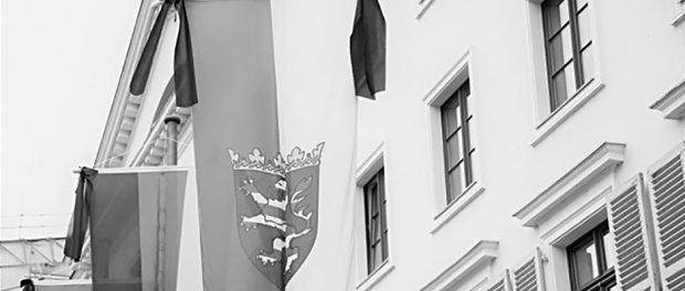 Trauerbeflaggung_sw