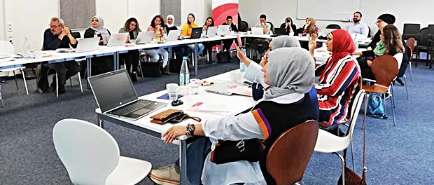 Sozialdienst muslimischer Frauen-SmF-Freiburg-bildung-Frauen-Hilfe