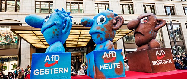 AfD-Karnevalswagen Düsseldorf-blaubraun