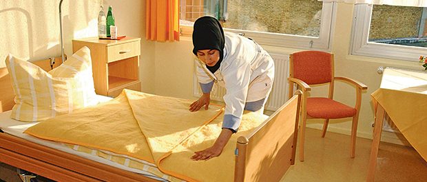 Altwerden-Muslime-Gesellschaft-Pflegeheim