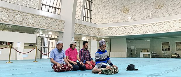 Köln-Moschee-Zentralmoschee-Ehrenfeld-kleines Gebet