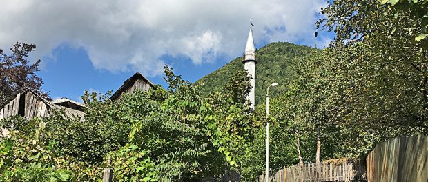 Moschee-Akho-Holzmoscheen-Georgien-Kaukasus