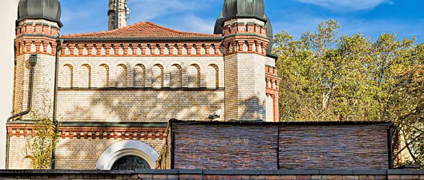 halle saale, deutschland- 22.10.2019 - synagoge im paulusviertel