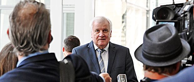 Seehofer-Pressekonferenz-Medien