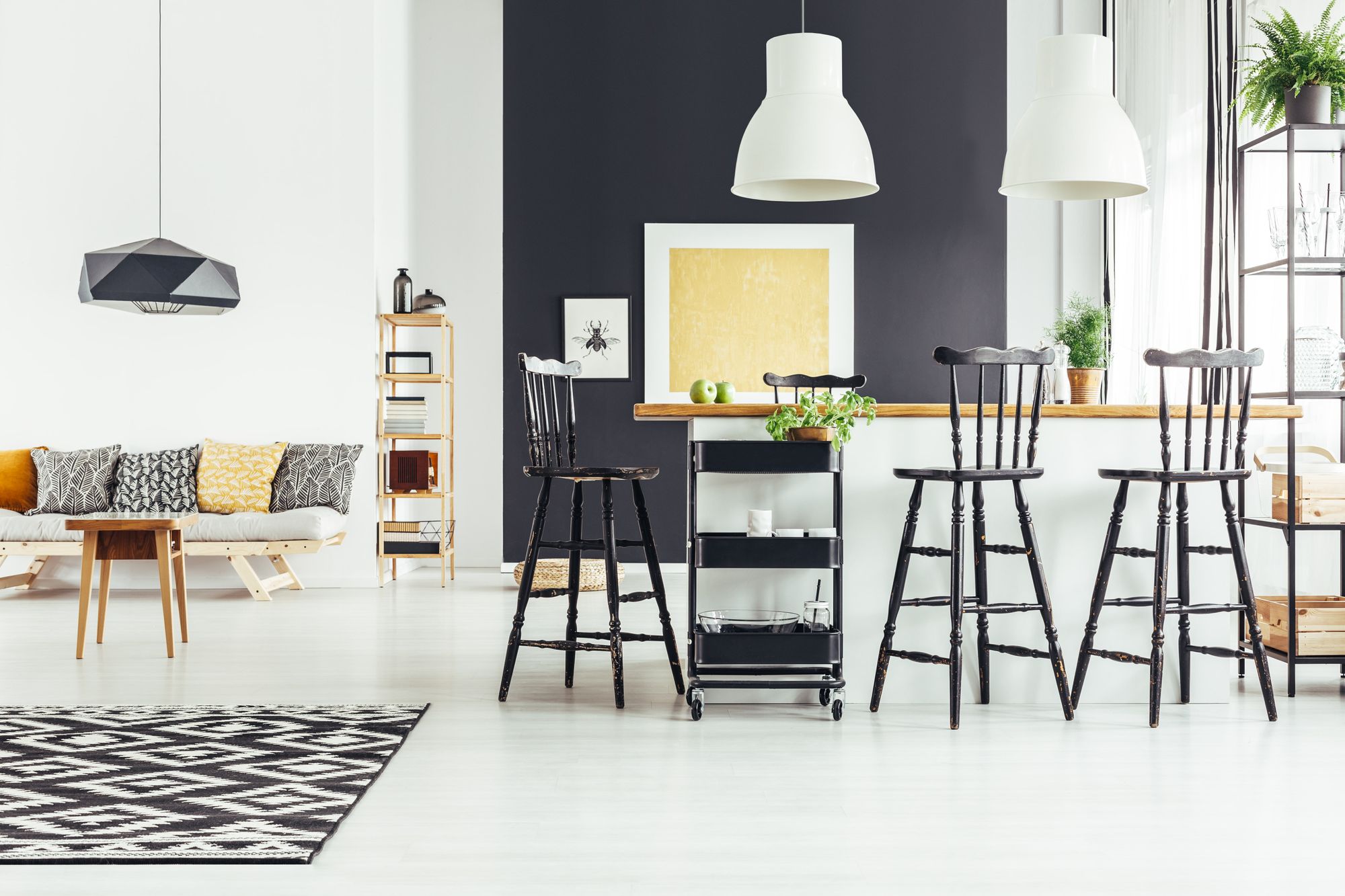 mur noir moderne