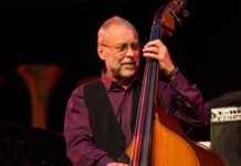 Джазовый контрабасист Дейв Холланд (Dave Holland)