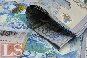 202a2c35-tenge03