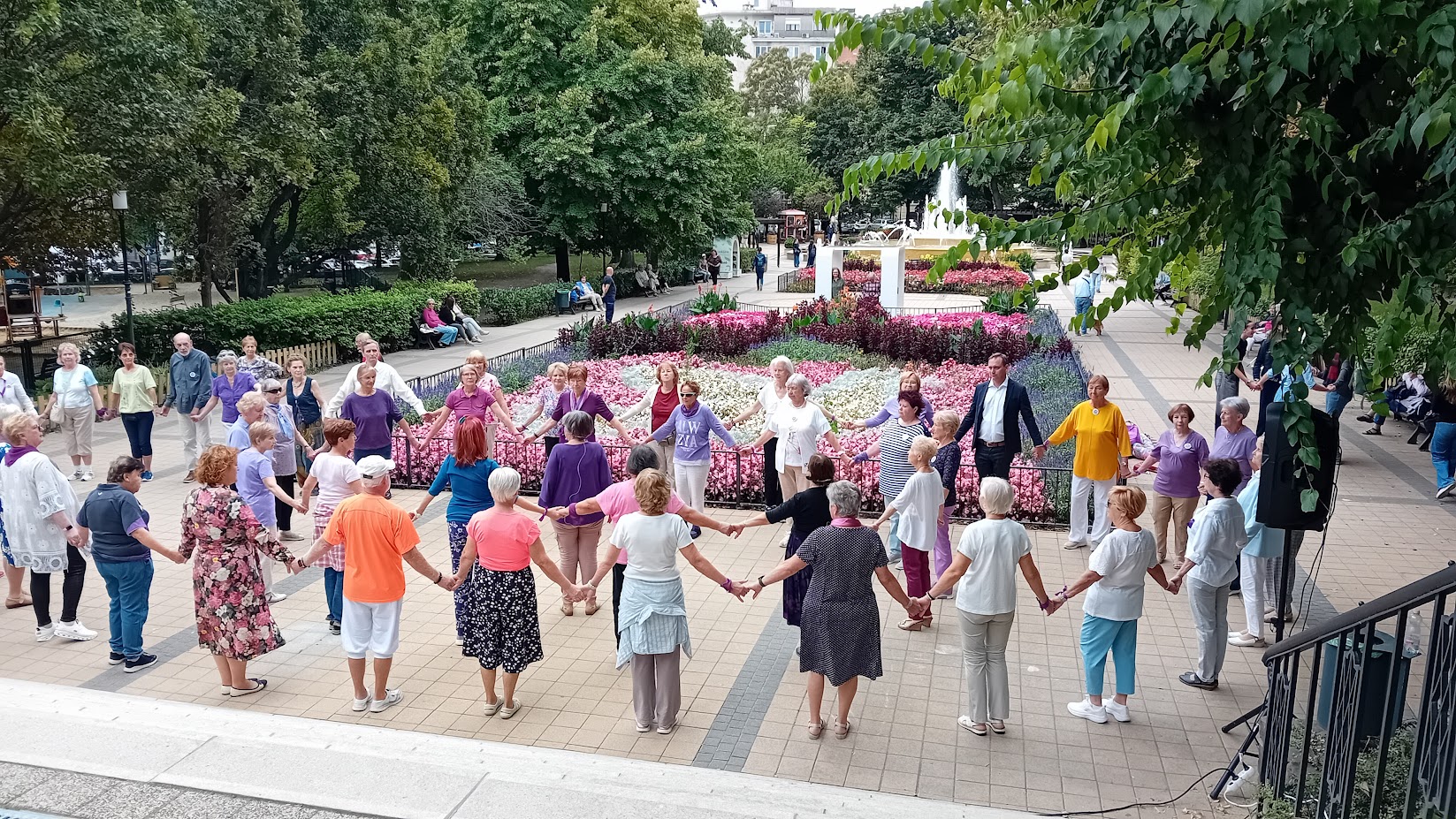 Alzheimer világnap: tánc és összefogás