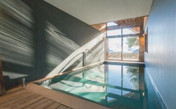 POOL · CHALET LORNA - Chalets in La Toussuire, Frankreich. Skigebiet Les Sybelles, französische Alpen. Skiurlaub - Skireisen - Winterurlaub in Frankreich. 