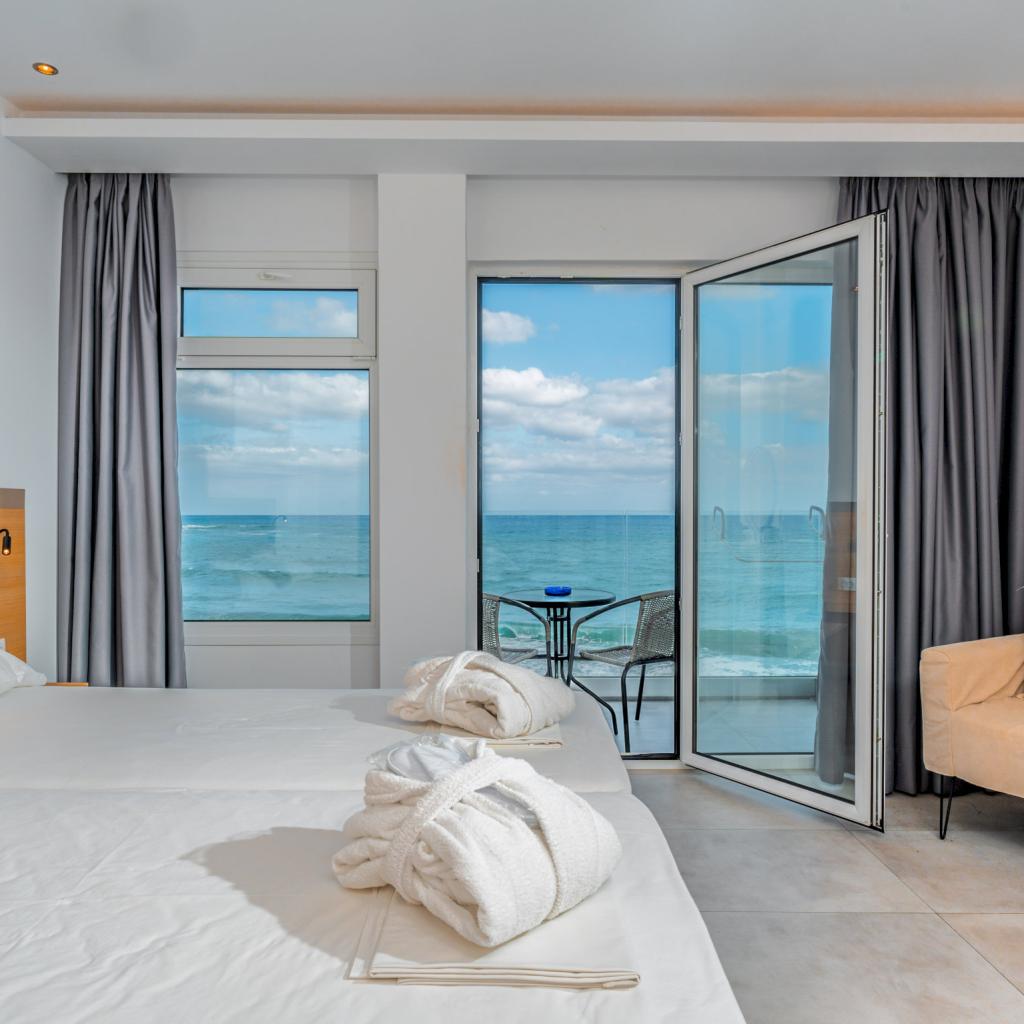 Junior Suite Front Sea View