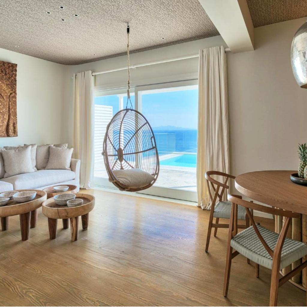 Sapphire at Santa Marina