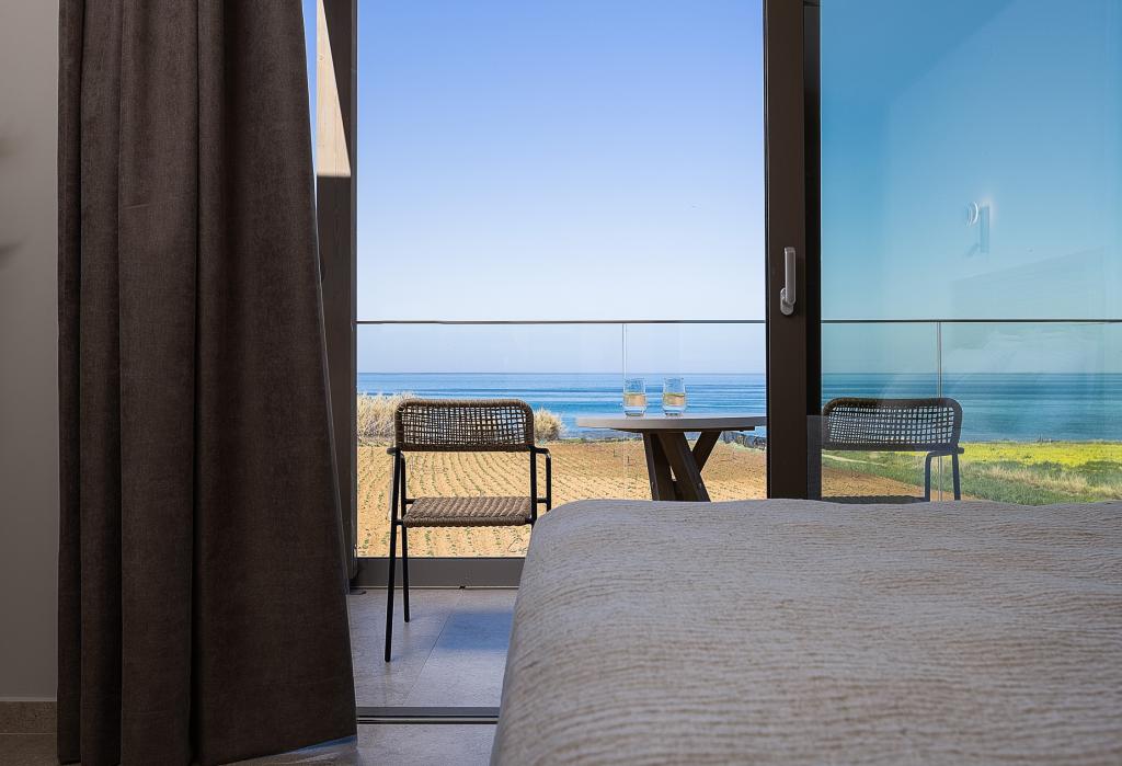 Villa Aya Upper Floor Manuals