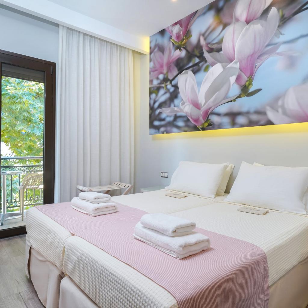 Standard Room with Side Sea View