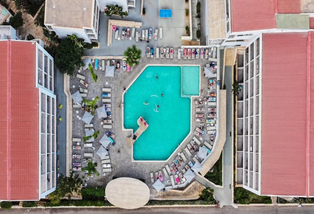 Album Image  #136190