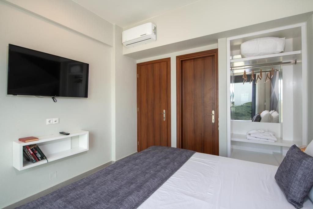 Album Image  #133256