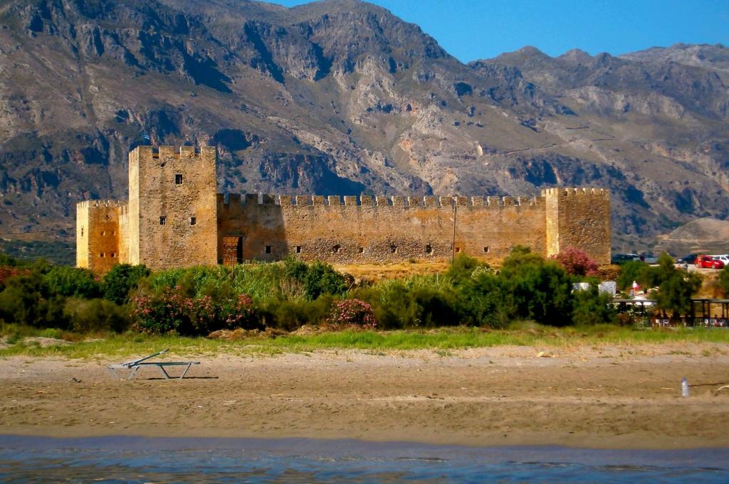 Fragokastelo Fortress