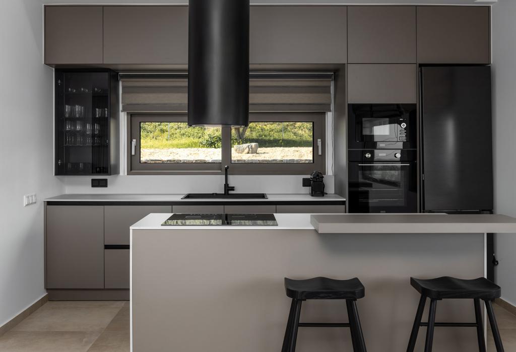 Porto Cali Villa Kitchen 01 Manuals