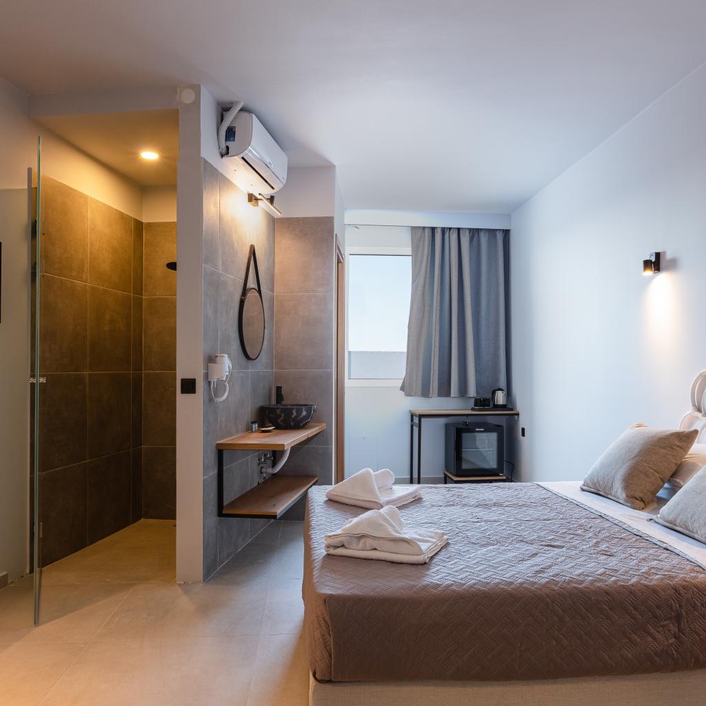 Superior Room with Mountain View