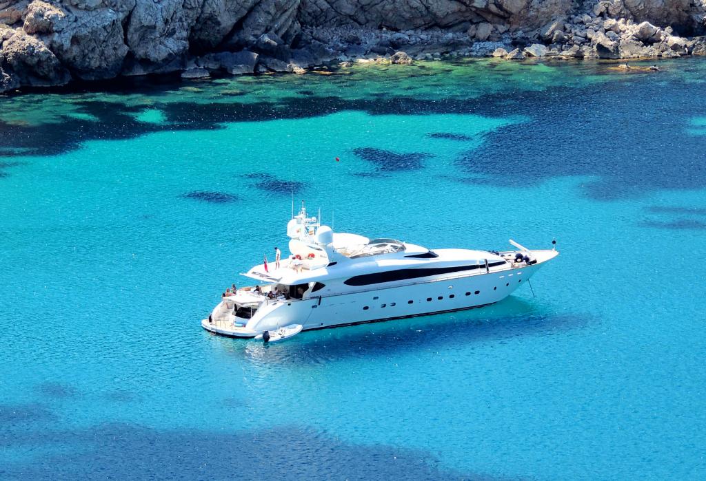 Private Yachts & Sailing