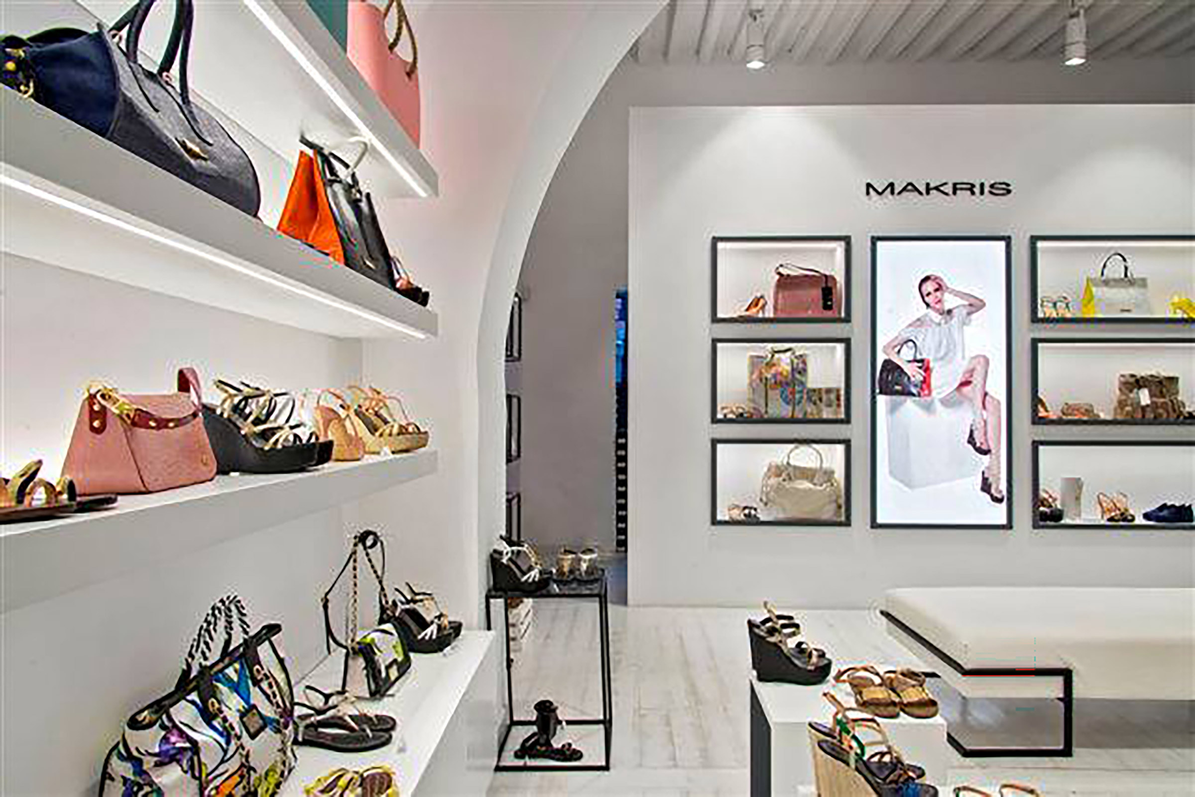 Makris Mykonos Town
Matogianni St., Mykonos 84600
Phone: +302289079692 - Secondary Image