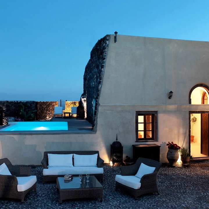 Santorini Villa Paris 2