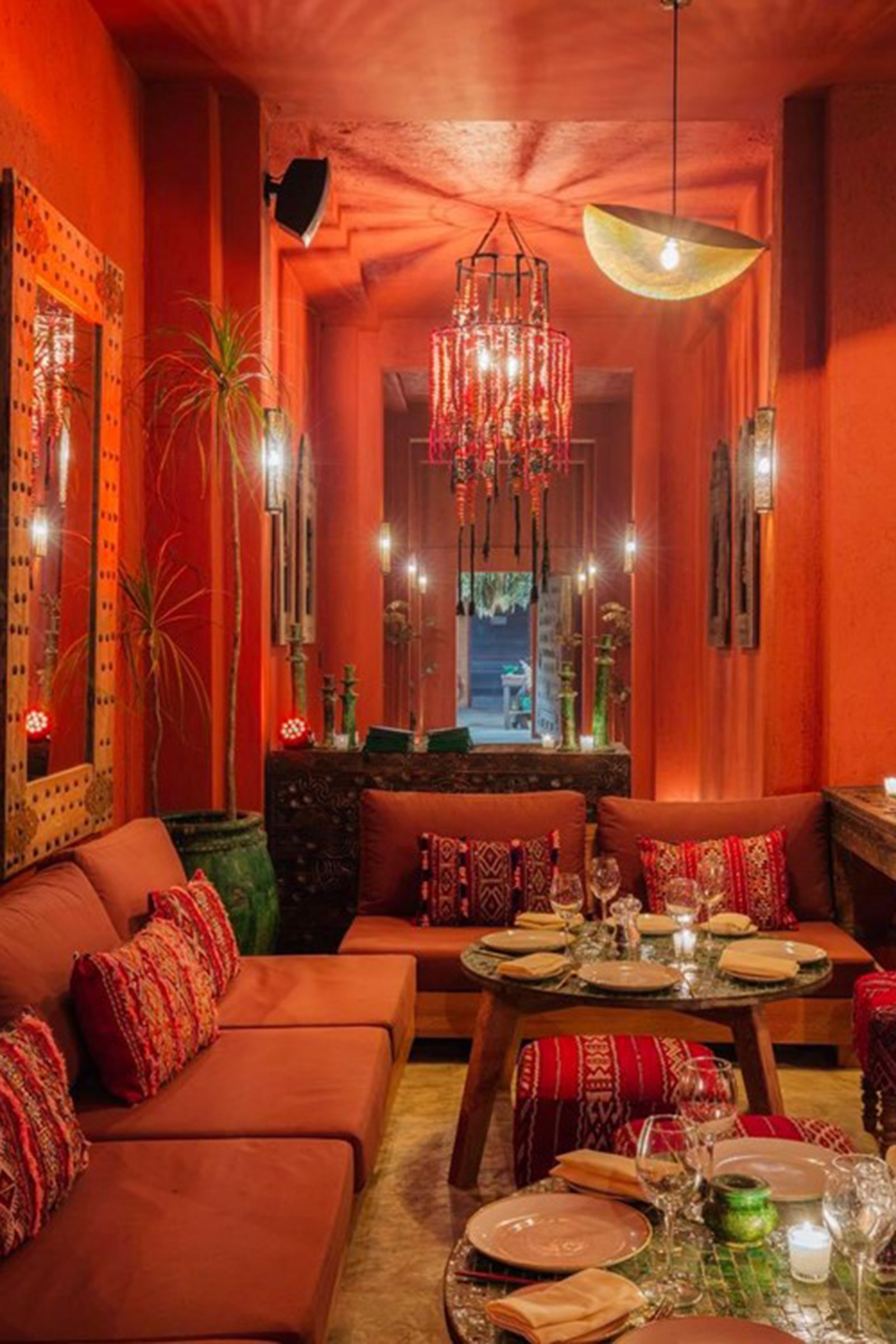 The famous “One thousand and one nights” tale unfolds in this beautiful restaurant and lounge bar in the heart of the Tulum jungle, introducing guests to the exciting delicacies and exotic thrills of Middle Eastern and Northern African cuisine in their most authentic form. - Image