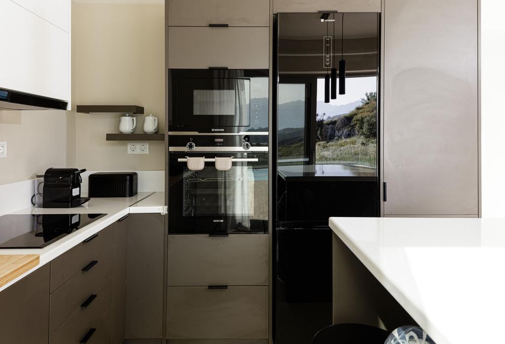 Aristotelis Residence Kitchen Area Manuals