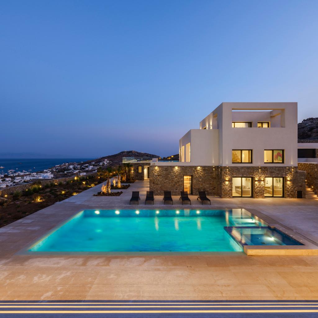 Mykonos Villa Queen