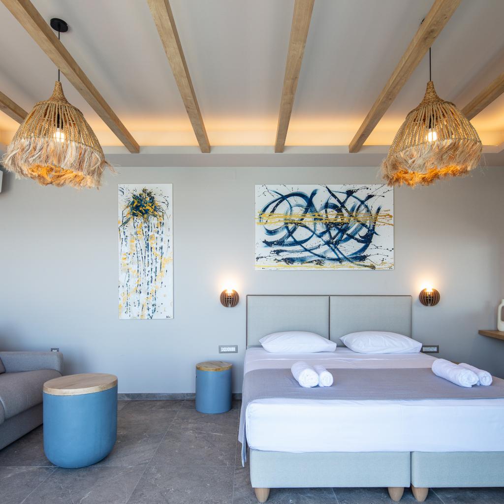 Master Suite with Panoramic Sea View & Outdoor Jetted Tub