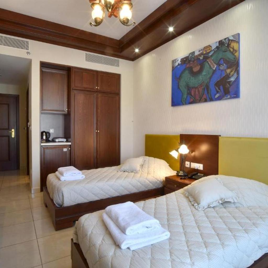 Classic Room with Mountain View