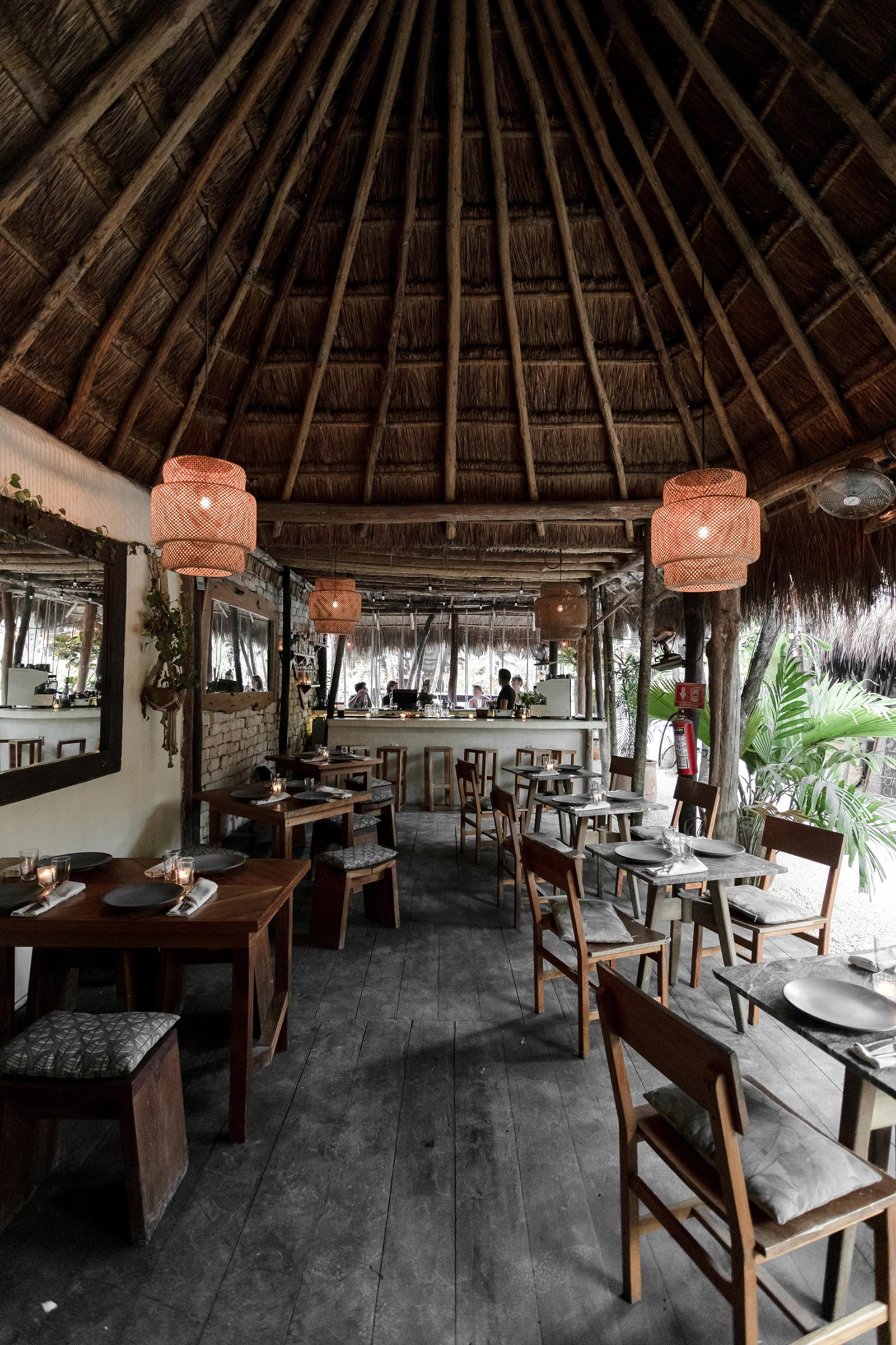 With a deep sense of respect towards the surrounding environment, Mur Mur has created a concept revolving around the true identity of Mexican cuisine and depending exclusively on the resources provided by the land and the sea of the Yucatan peninsula. - Image