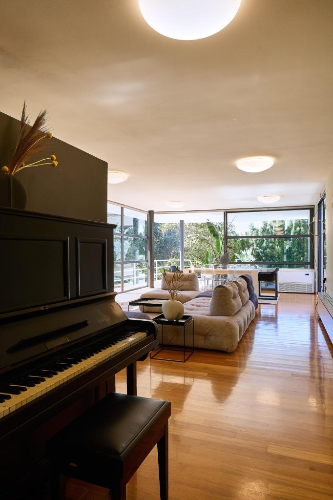 Album Image  #134565