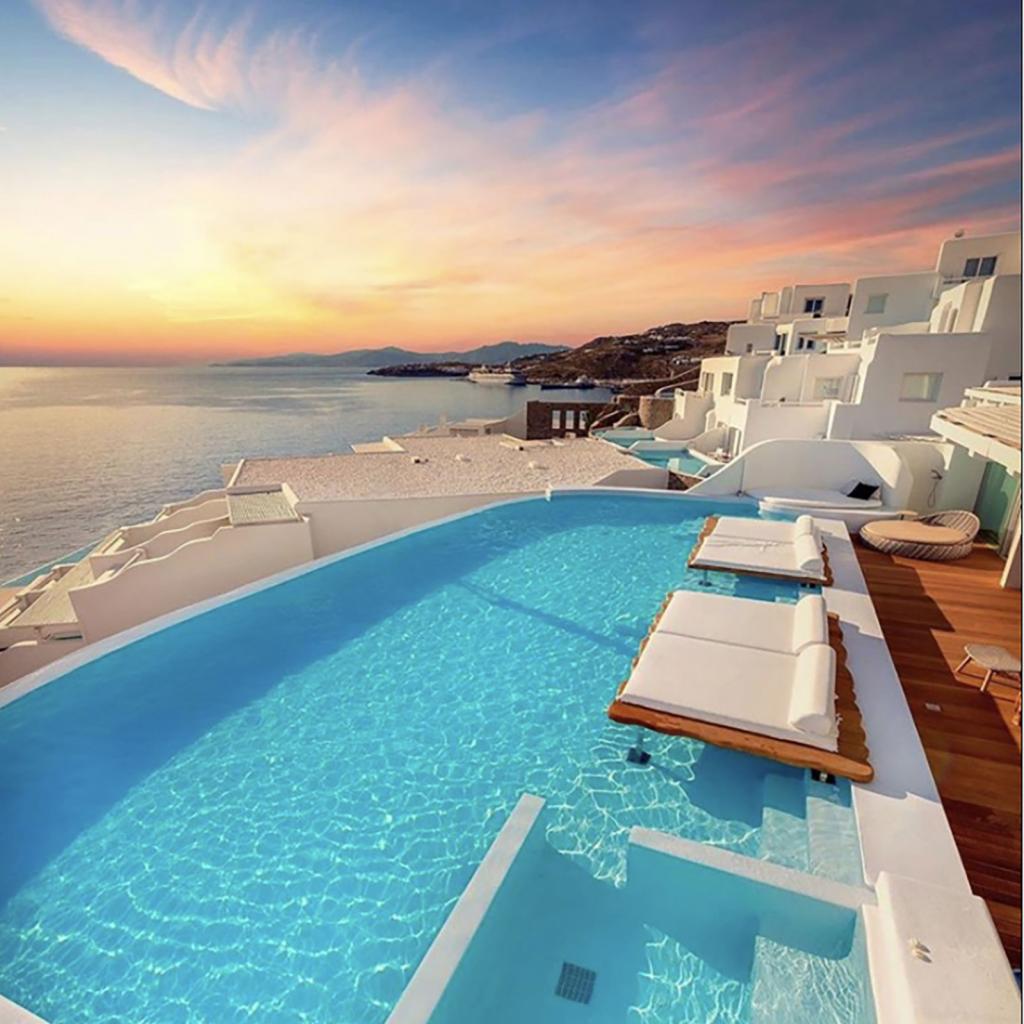 Diamond Villa 3 bedroom by Cavo Tagoo