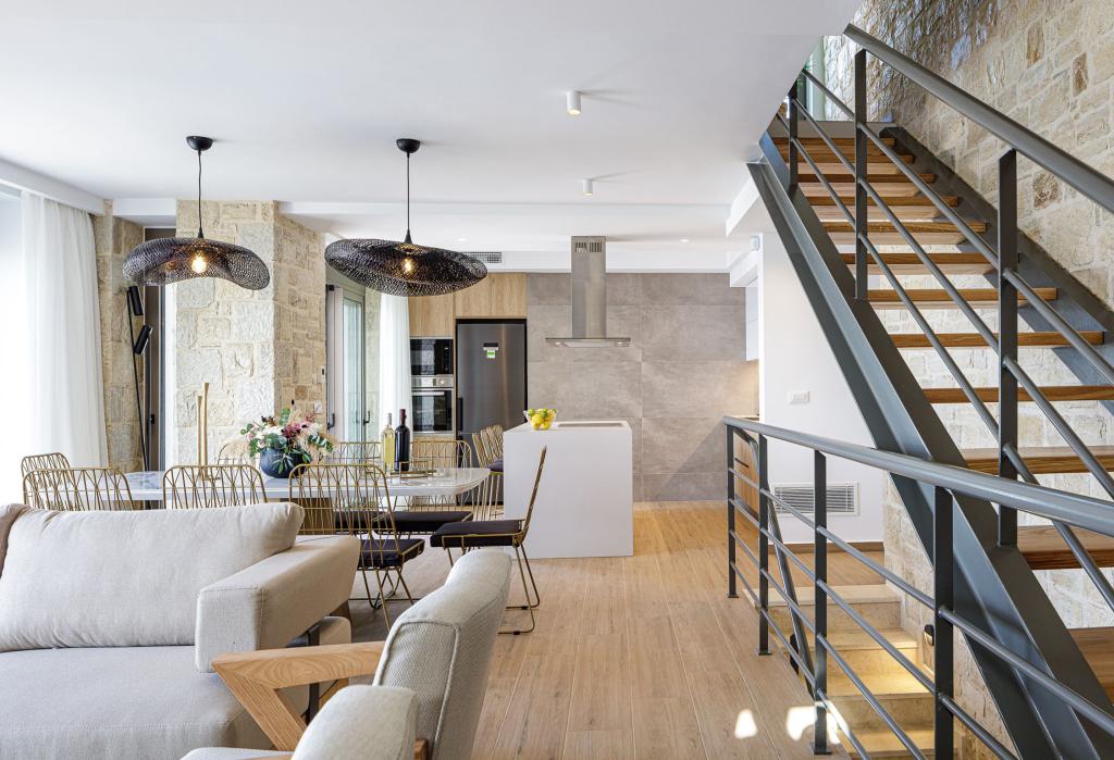 Oneiric Villa III Kitchen Area Manuals