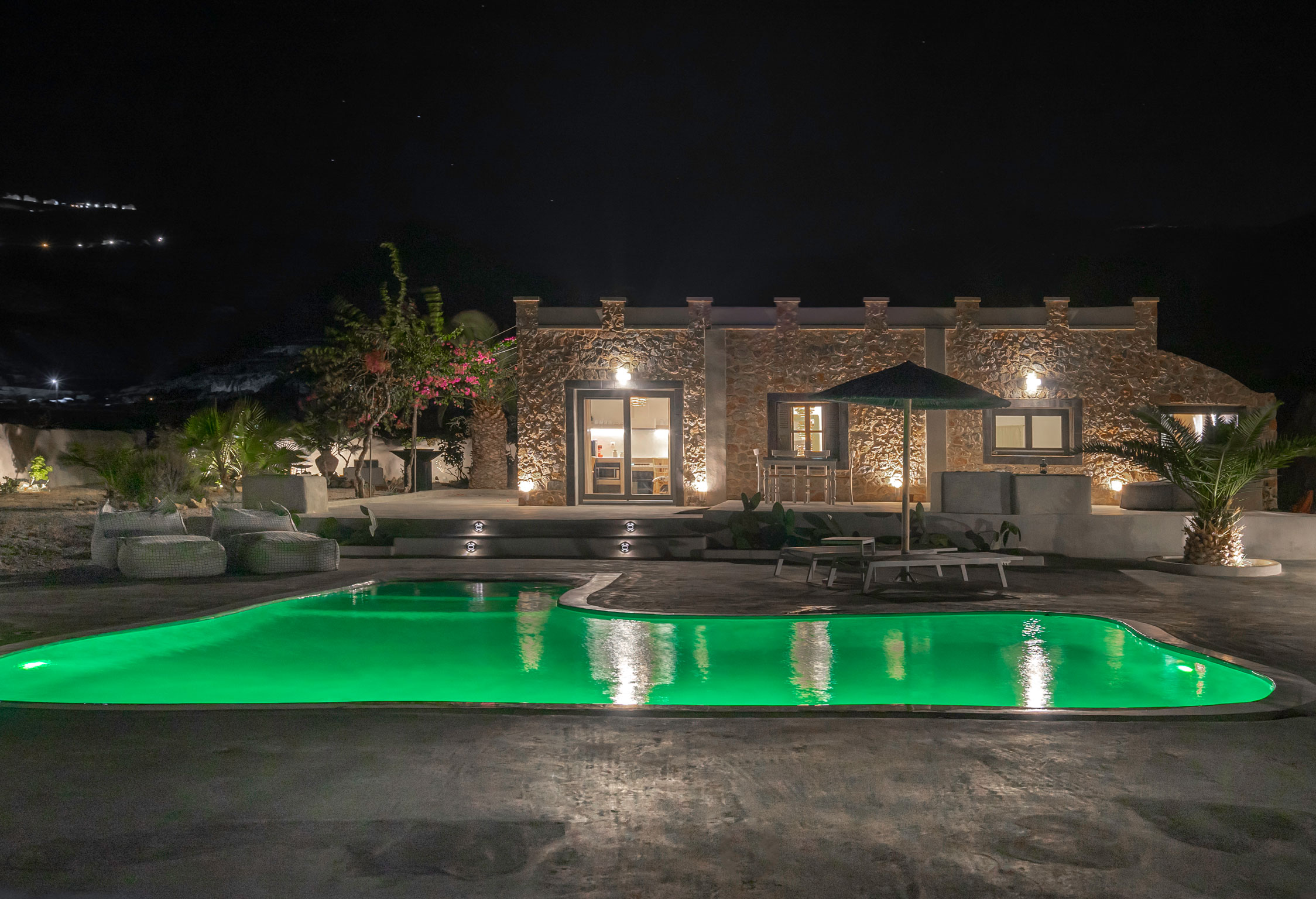 Santorini Villa Celery jumbotron image