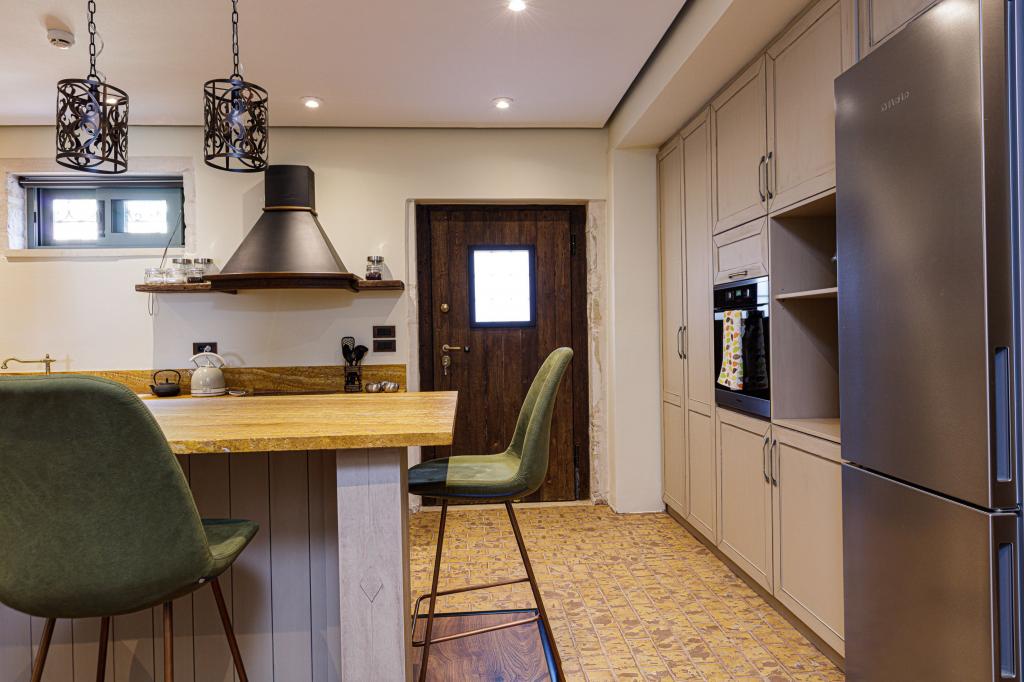 Album Image  #133825