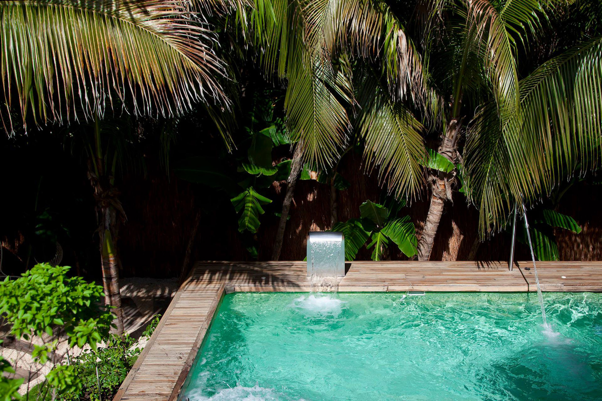 Yäan Healing was born from the magic of Tulum, Mexico. It is a healing center where you will find your inner and outer beauty in the integration of mind, body and soul. - Secondary Image