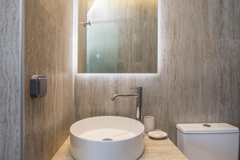 Album Image  #136705