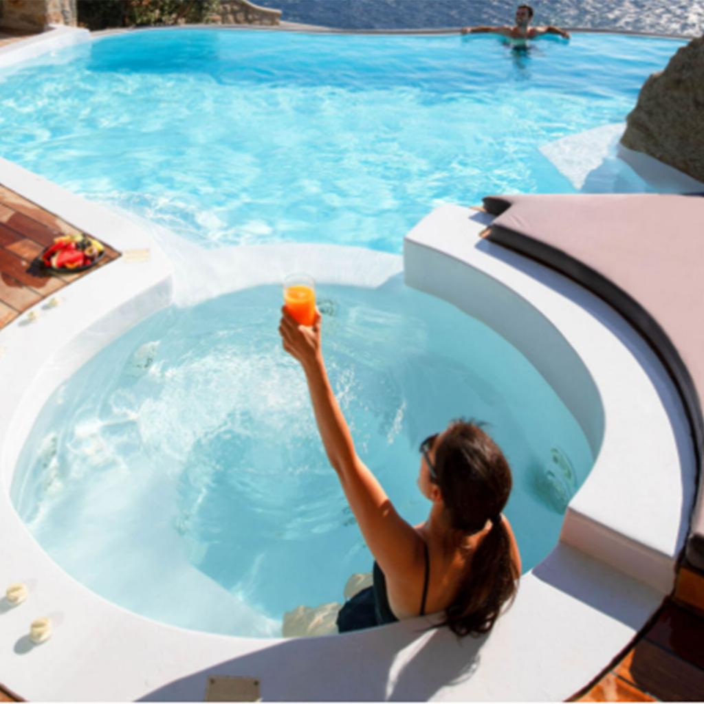 Platinum Heart Villa 3 bedroom with pool by Cavo Tagoo