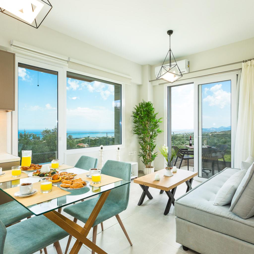 One Bedroom Apartment with Sea View