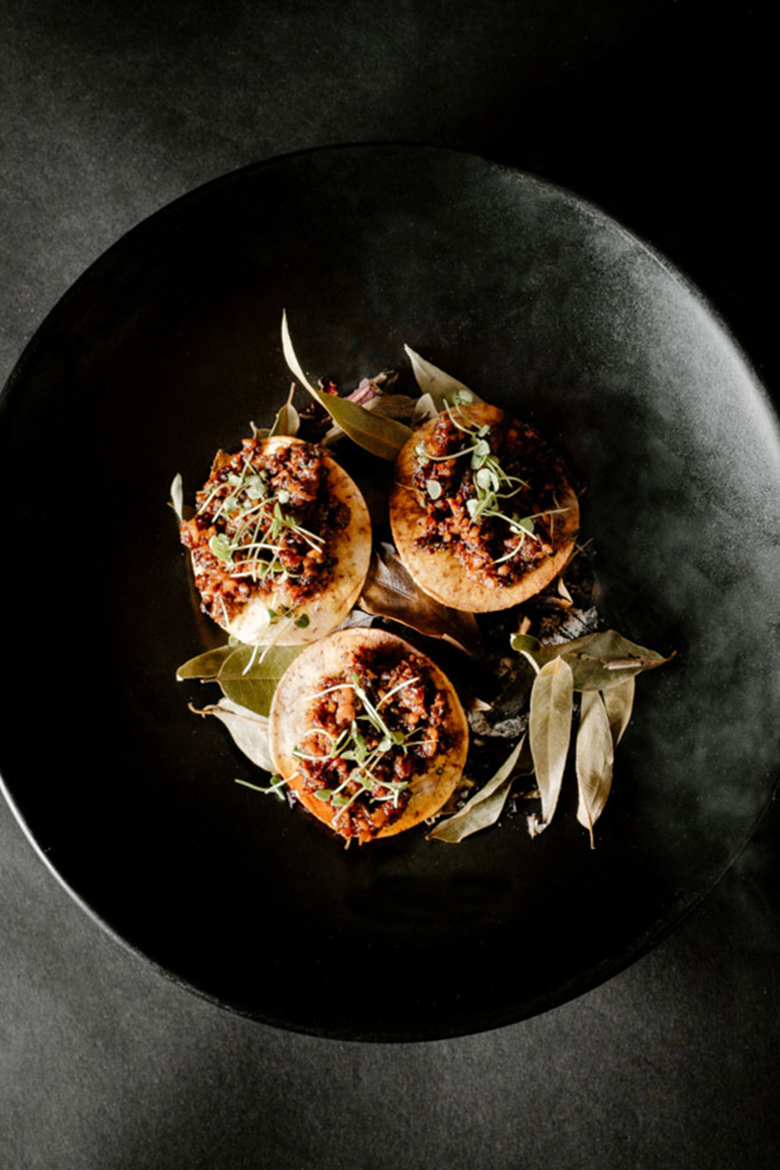 Focusing on presenting its guests with dishes that speak to all five senses, Kin Toh brings together techniques, ways and ingredients from the local culinary tradition with international elements and contemporary methods. - Image