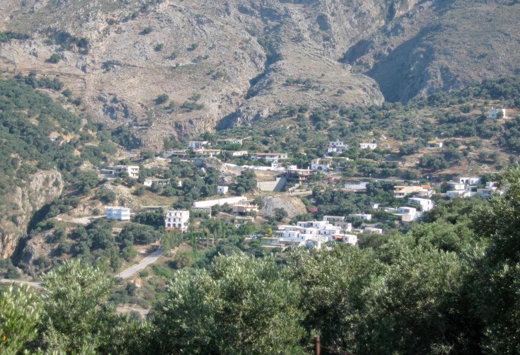 Rodakino Village