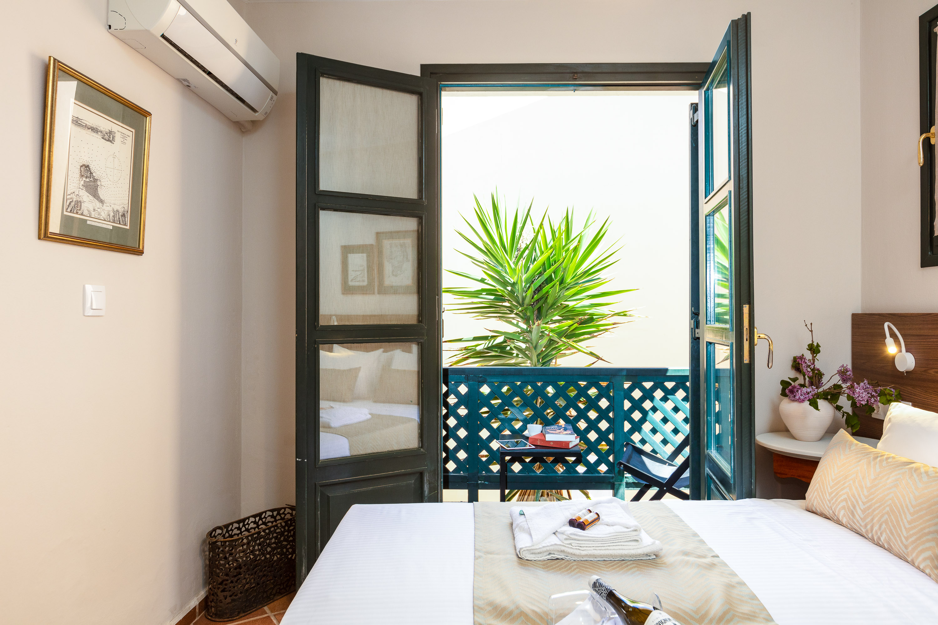 Standard Room With Balcony - House of Europe