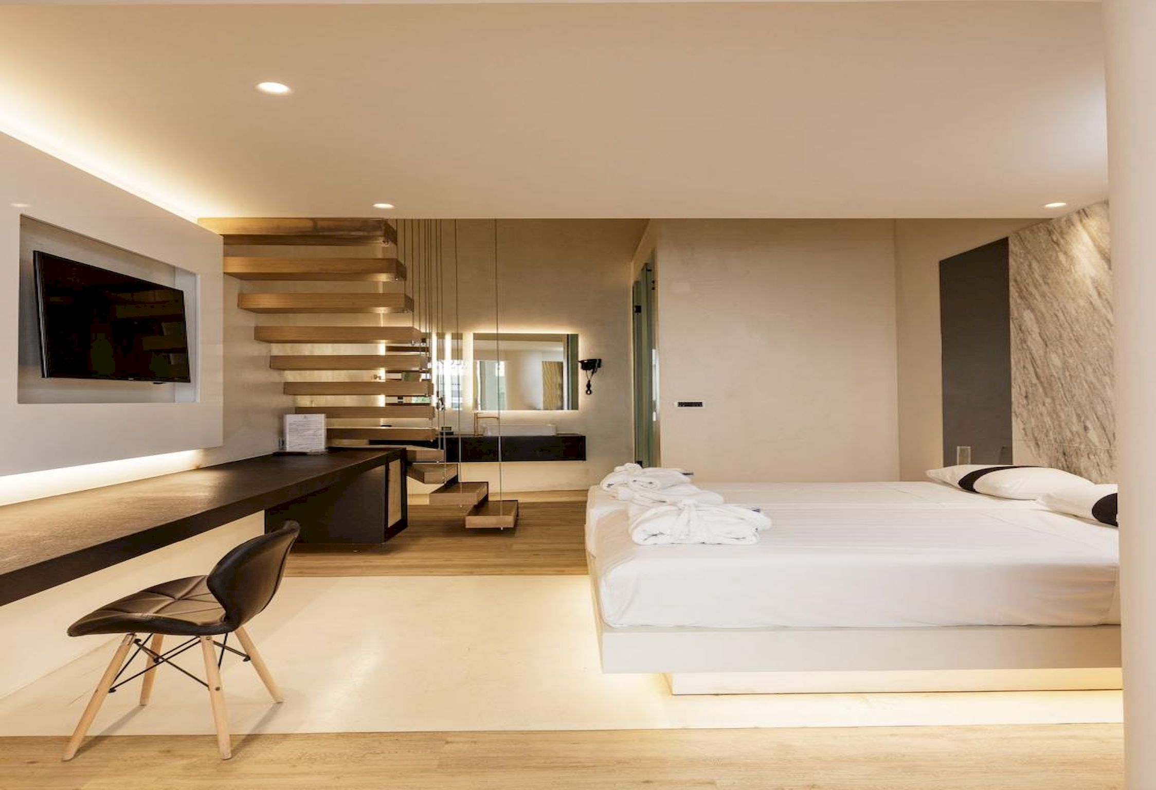 Junior Suite Split Level