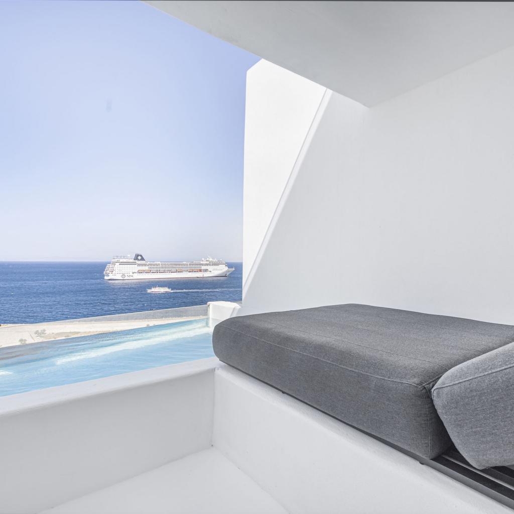 Deluxe Double Sea View Room