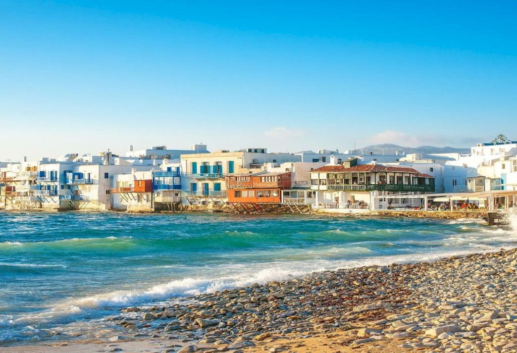 FUN FACTS ABOUT MYKONOS