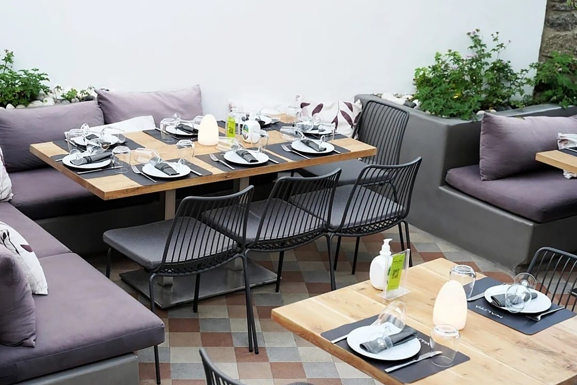 Kalita Mykonos and its talented chef reinvent the classics and serve amazing Greek recipes with a creative touch, promising an elegant dining experience for families, couples, and companies of friends alike. - Secondary Image